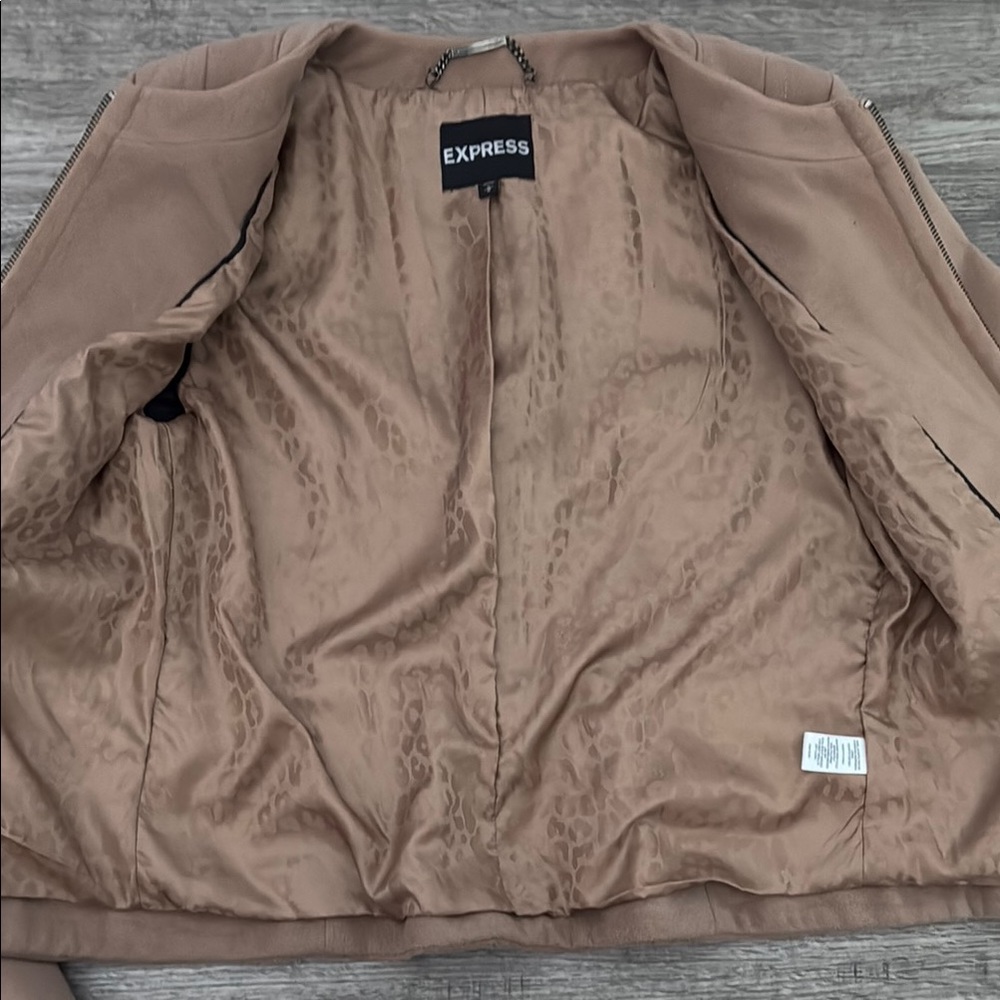 Express Women's Taupe Zip-Front Peplum Jacket - Picture 3 of 8